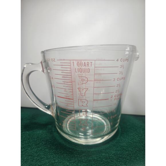 Vintage Pyrex Red 4 Cups Quart Liquid D Handle Glass HTF Measuring Cup USA Heavy - Picture 7 of 7